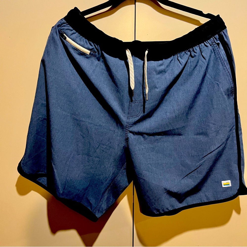 Vuori Shorts